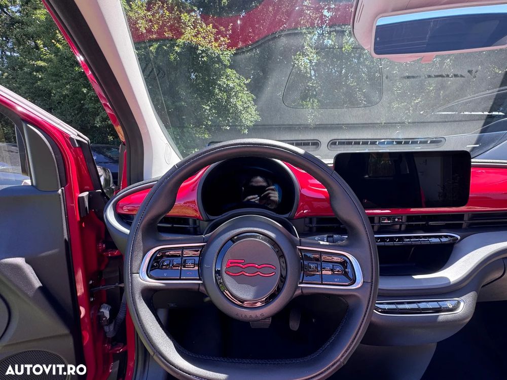 Fiat 500E 42kWh Red - 7