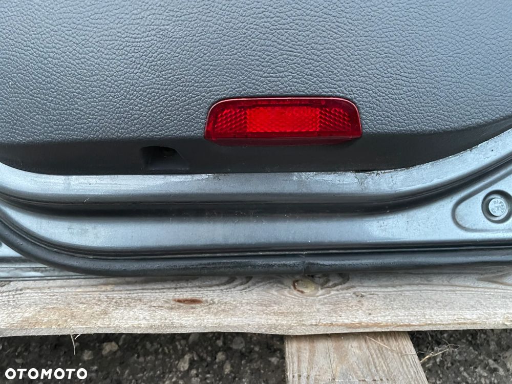 Drzwi kompletne tylne lewe i prawe do Volkswagen GOLF V/VI kombi, europa, lakier LD7X - 5