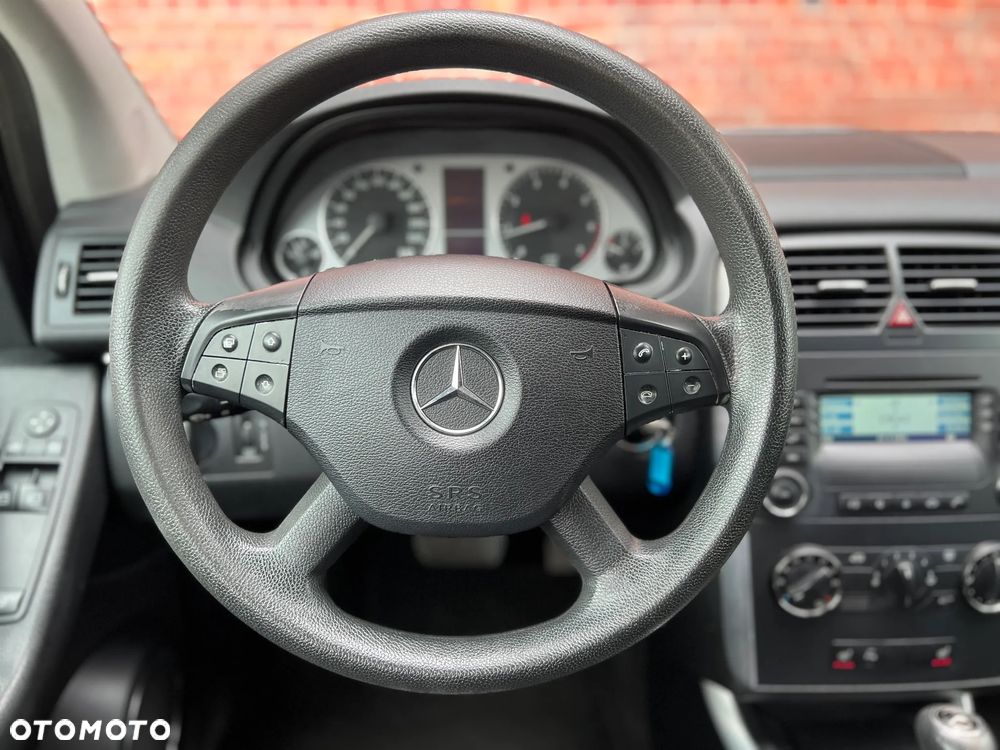 Mercedes-Benz Klasa B - 23