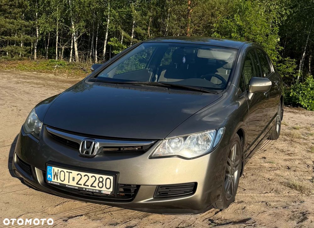 Honda Civic 1.8 Comfort - 3