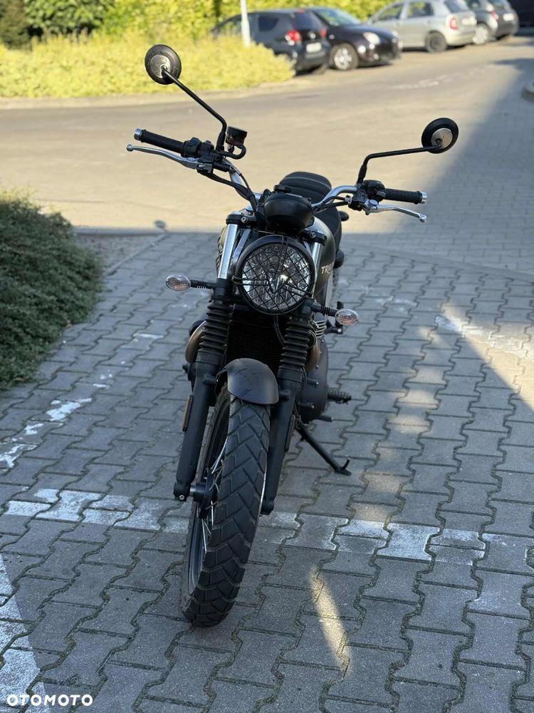 Triumph Scrambler - 2