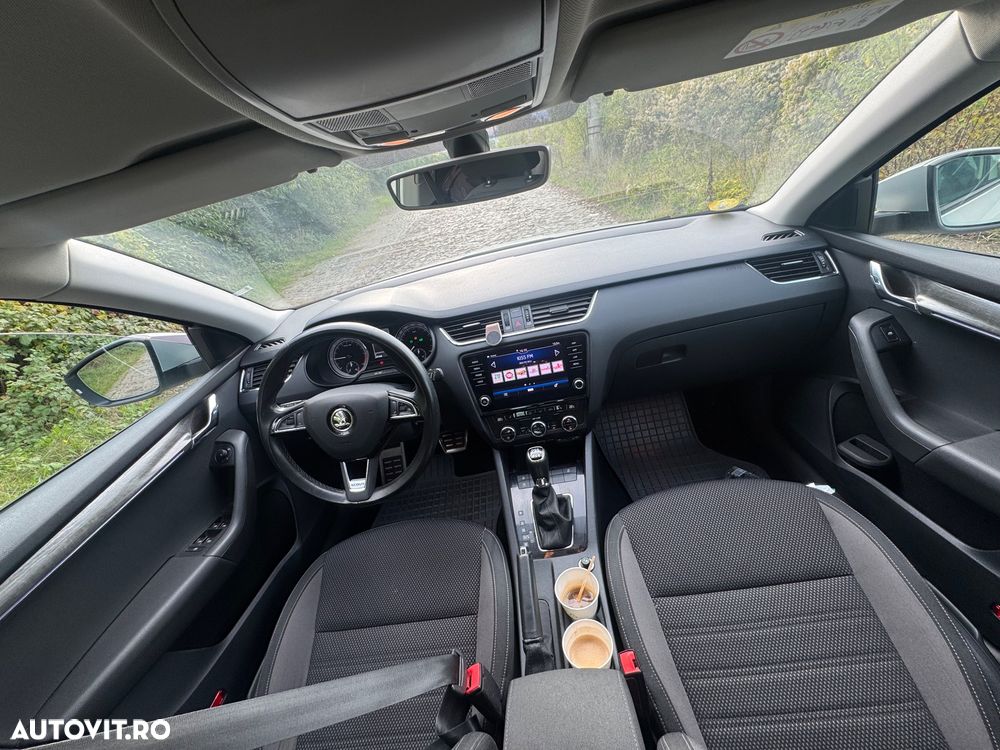 Skoda Octavia Combi Diesel 2.0 TDI 4X4 DSG Scout - 7
