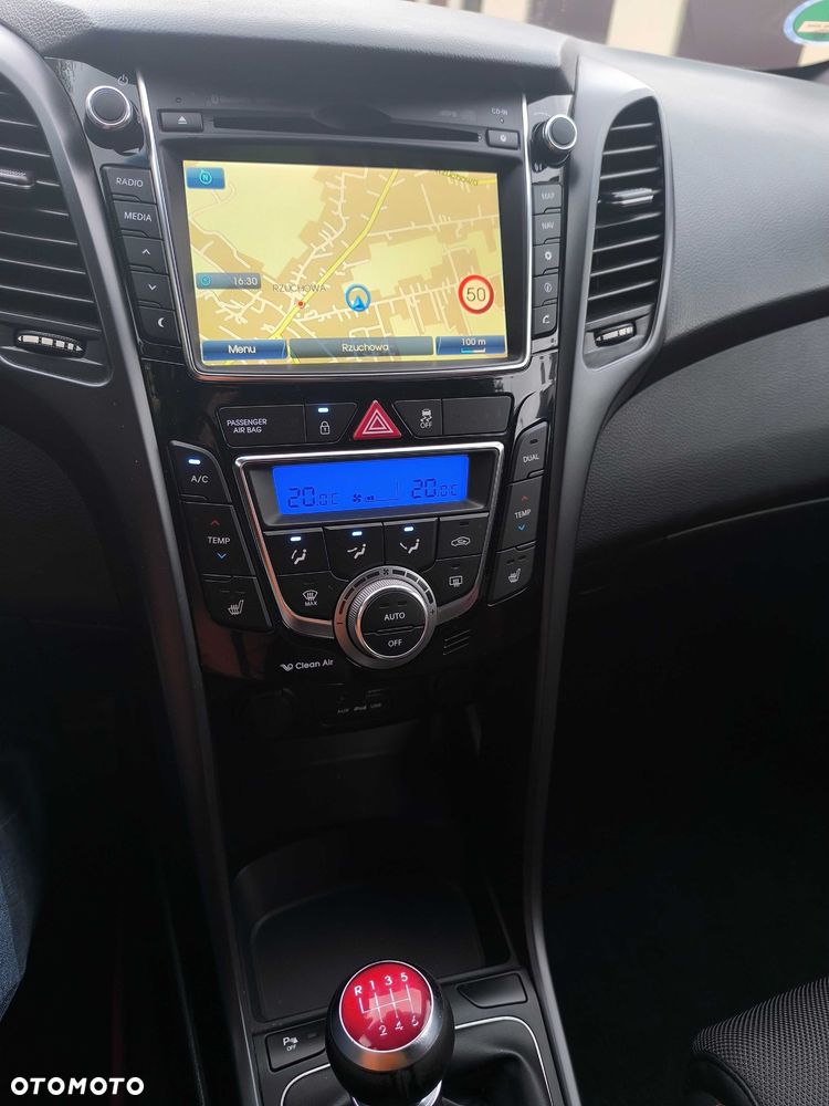 Hyundai i30 - 13