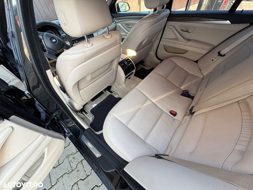 BMW Seria 5 520d xDrive Touring Aut. - 9