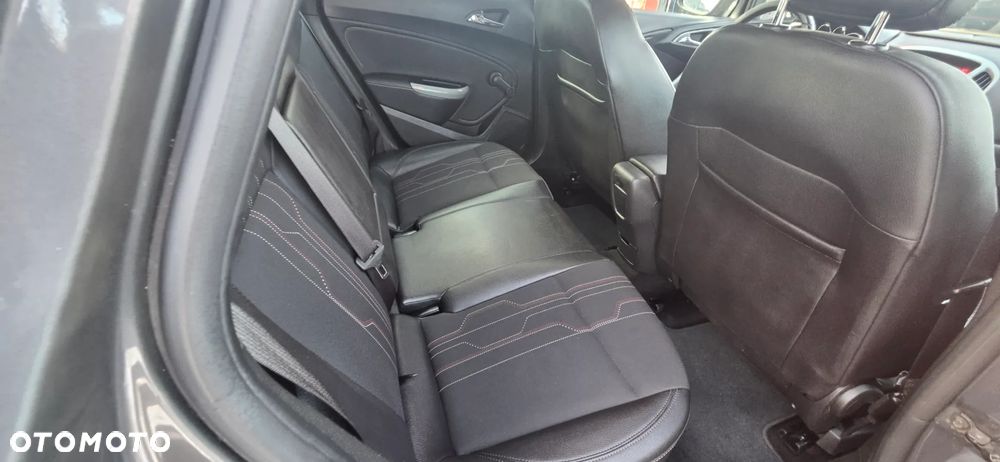 Opel Astra 1.4 Turbo Edition - 33