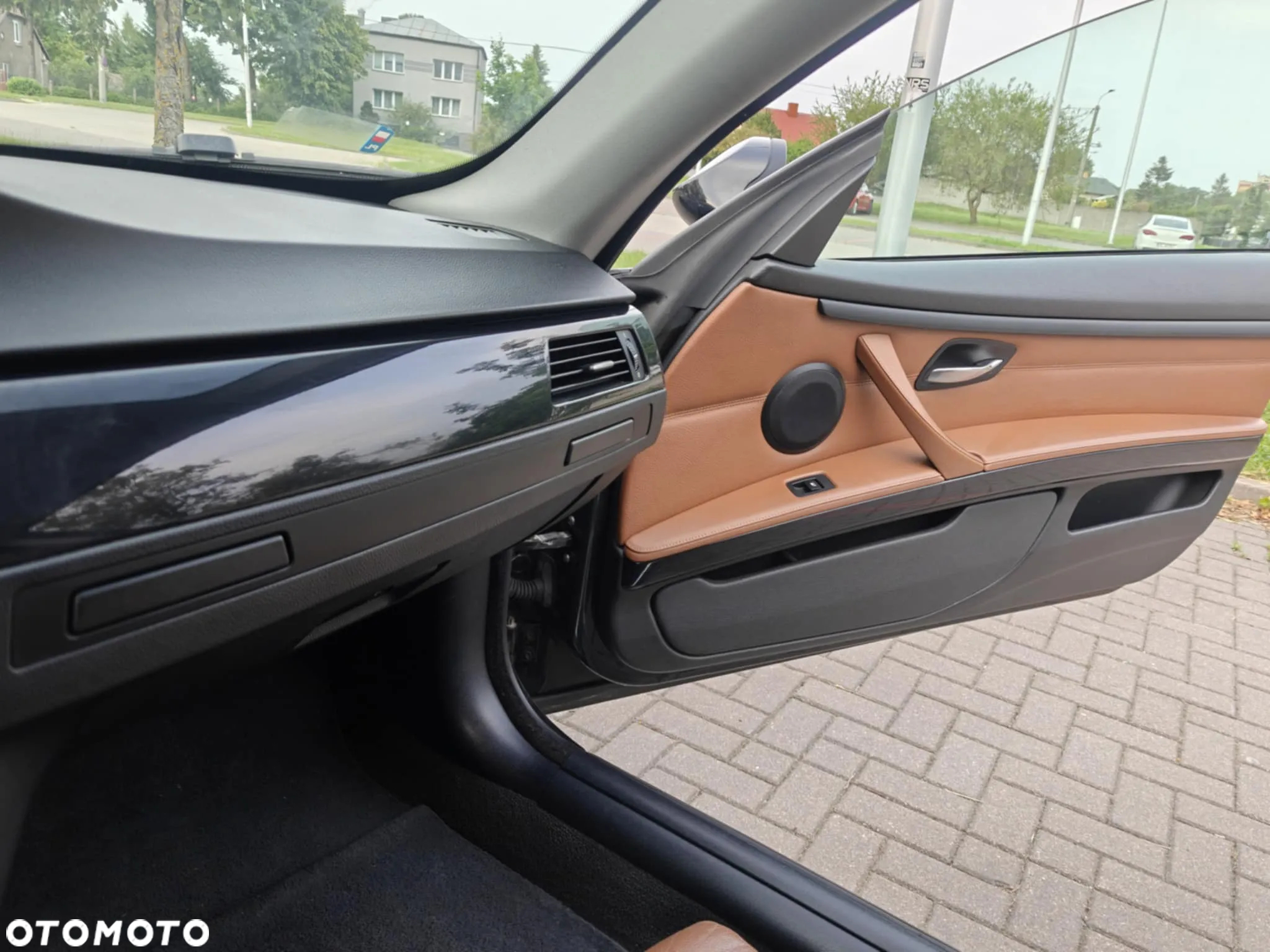 BMW Seria 3 320i Coupe - 21