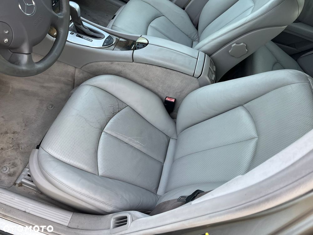 Mercedes-Benz Klasa E 500 4Matic Avantgarde Sport Edition - 4