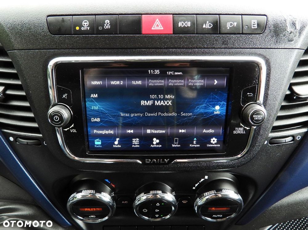 Iveco DAILY 35S18 PLANDEKA 8 PALET WEBASTO TEMPOMAT NAWIGACJA LEDY PNEUMATYKA KLIMATYZACJA  180KM - 33