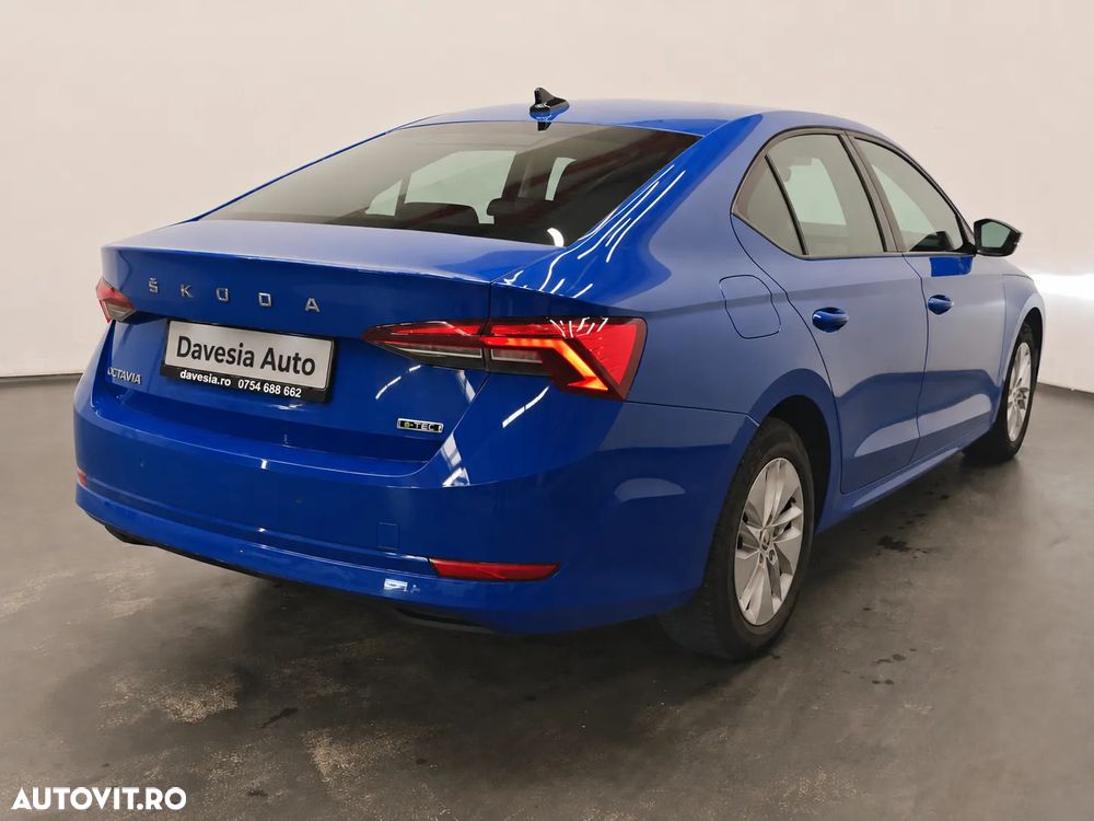 Skoda Octavia 1.5 TSI DSG Mild Hybrid Ambition - 2