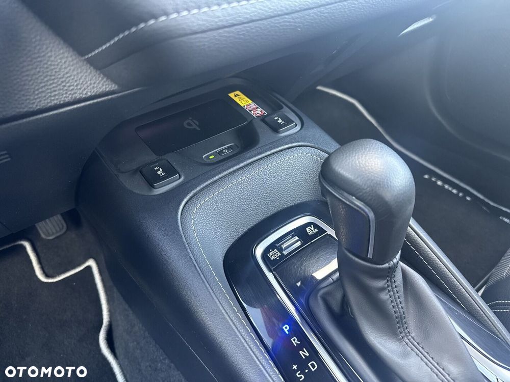 Toyota Corolla 2.0 Hybrid Style - 27
