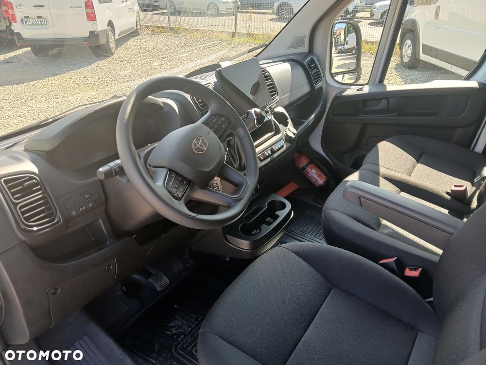 Toyota PROACE MAX Van z zabudową izotermiczną. - 30