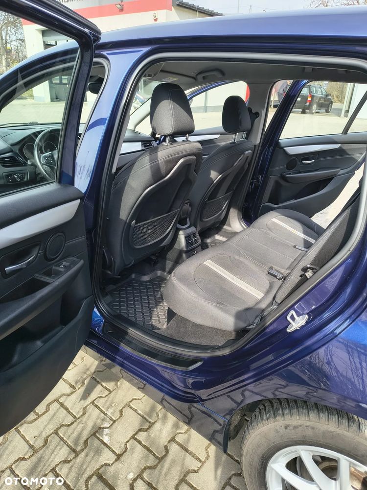 BMW Seria 2 216i - 10