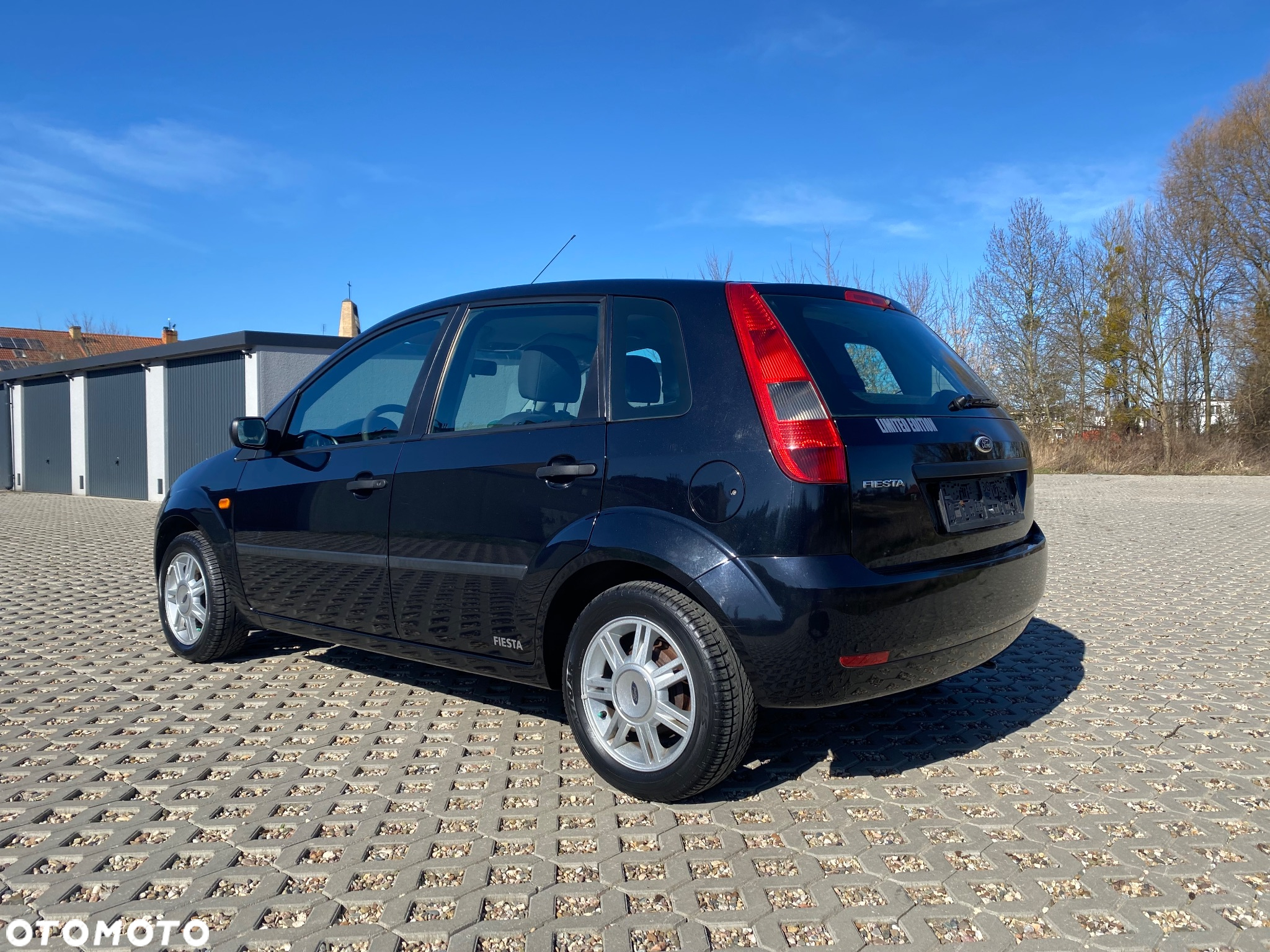 Ford Fiesta 1.3 Ambiente - 13