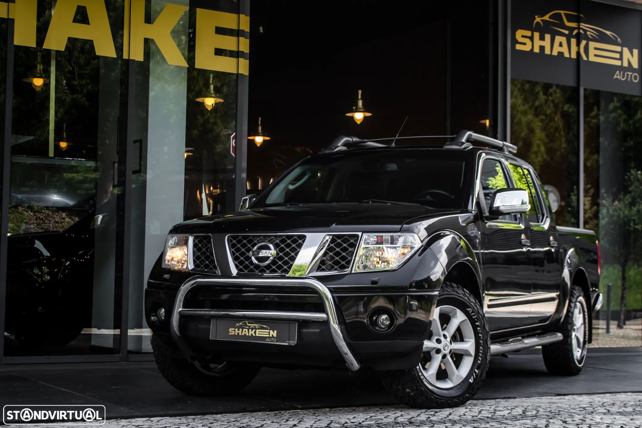 Nissan Navara 2.5 dCi CD SE AT 4WD - 1