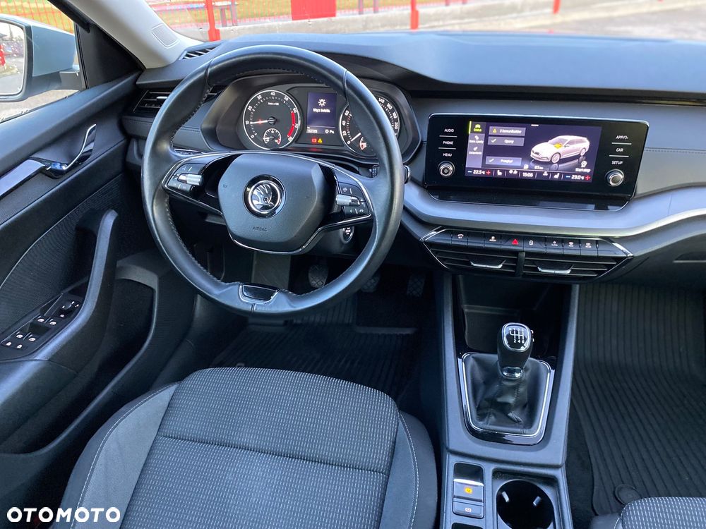 Skoda Octavia 1.5 TSI GPF ACT Ambition - 8