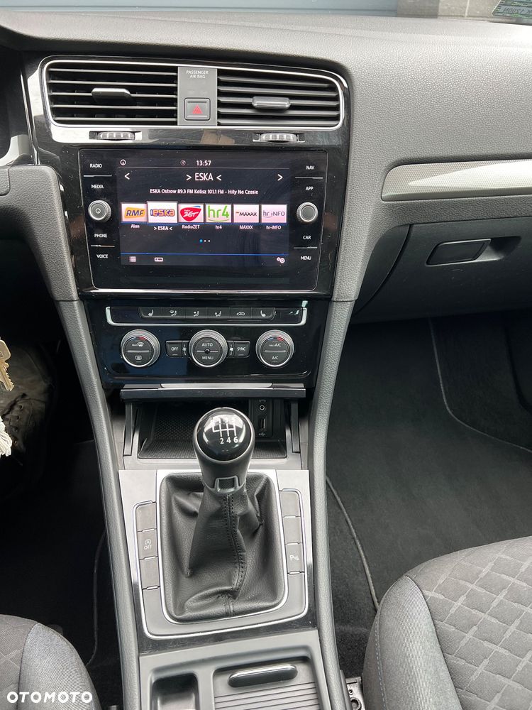 Volkswagen Golf - 19