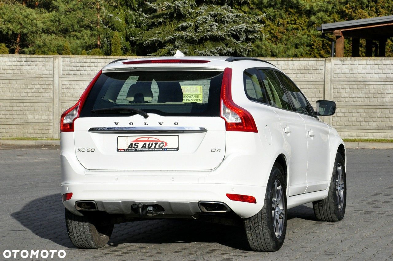 Volvo XC 60 D4 Drive-E Momentum - 3