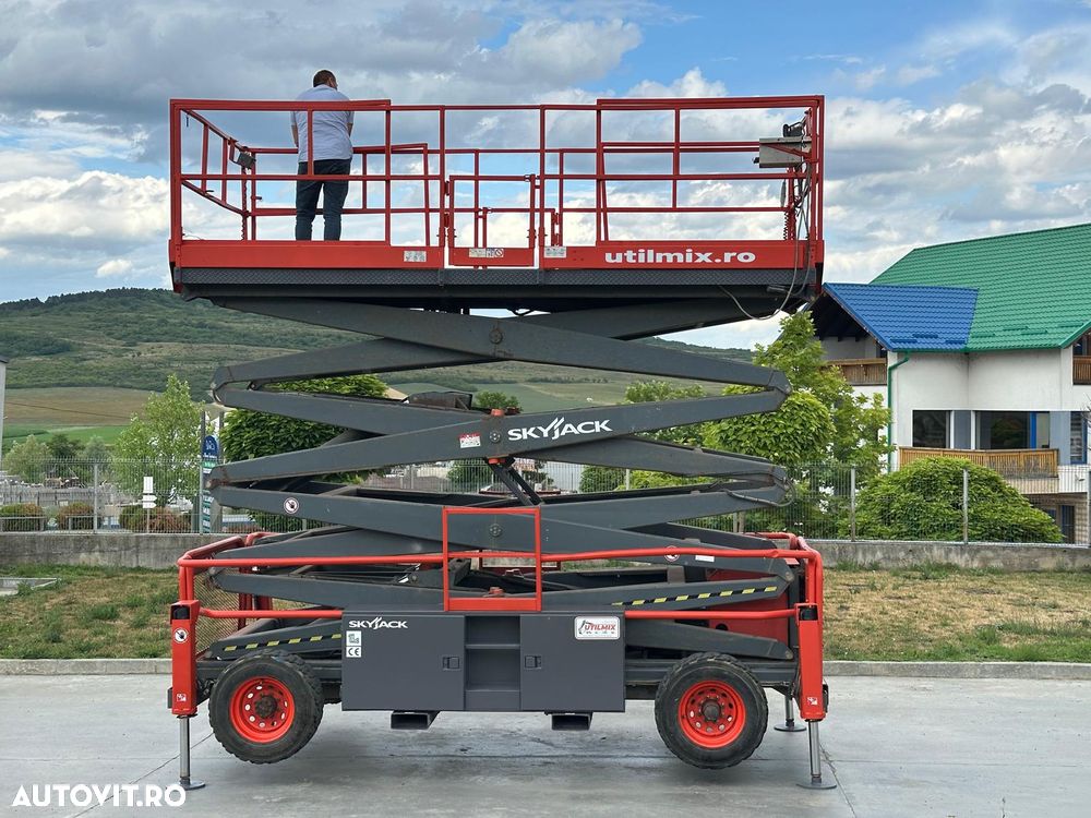 Skyjack SJ9250 RT - 1