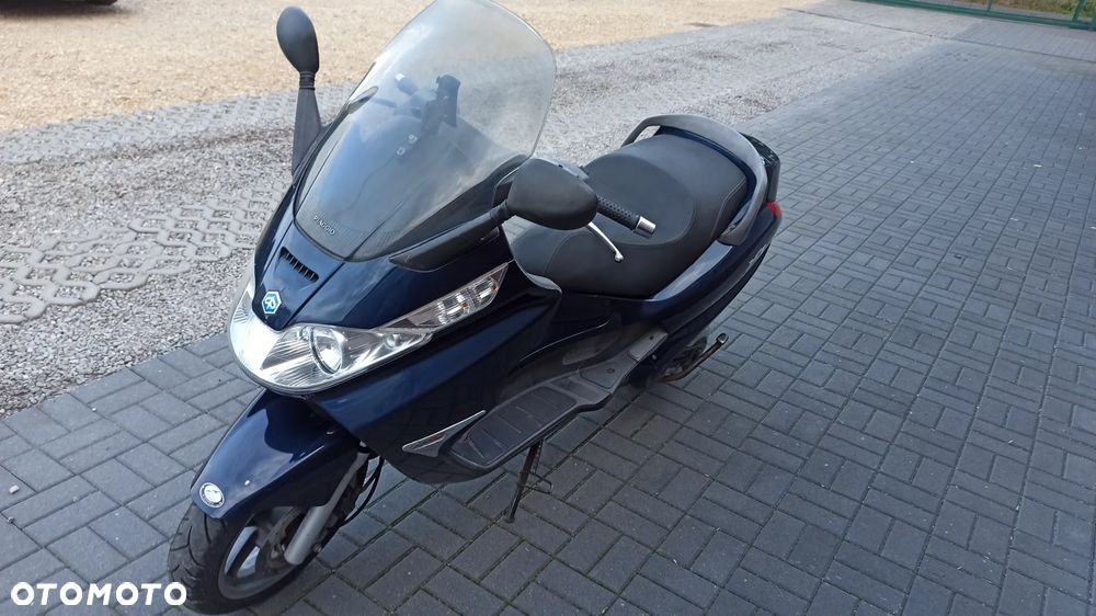 Piaggio X8 - 4