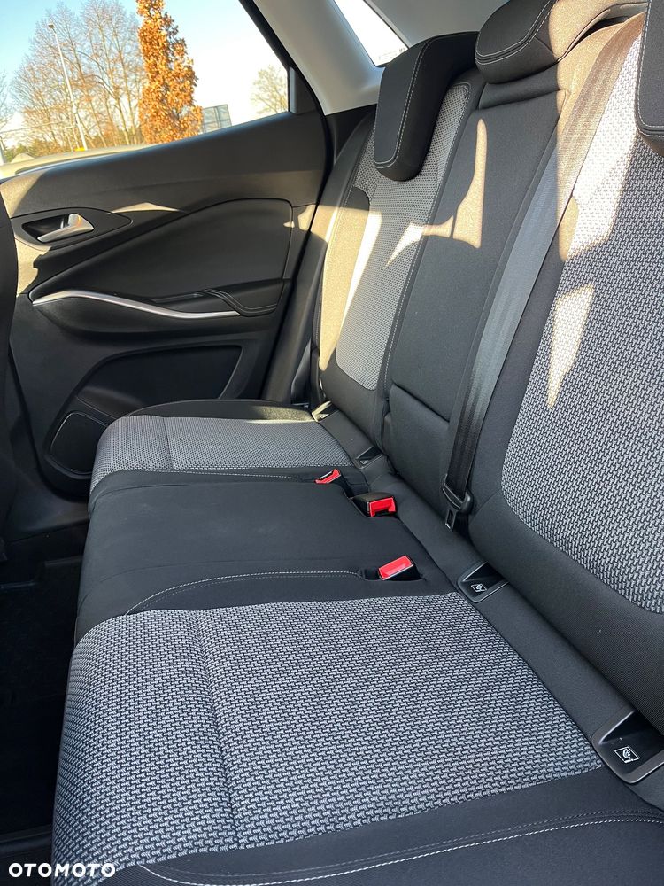 Opel Grandland 1.2 T Business Edition S&S - 14