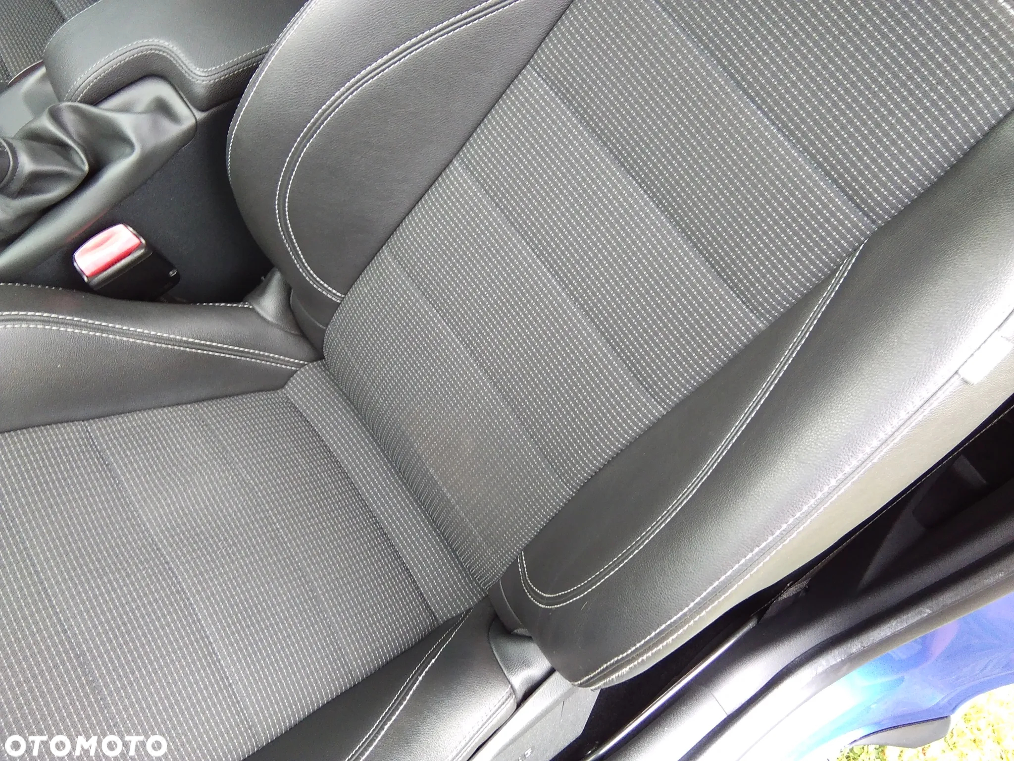 Renault Megane Coupe TCe 180 GT - 12