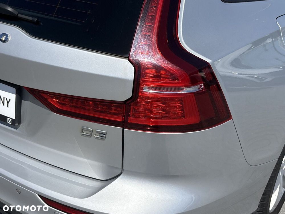 Volvo V60 D3 Momentum Pro - 30