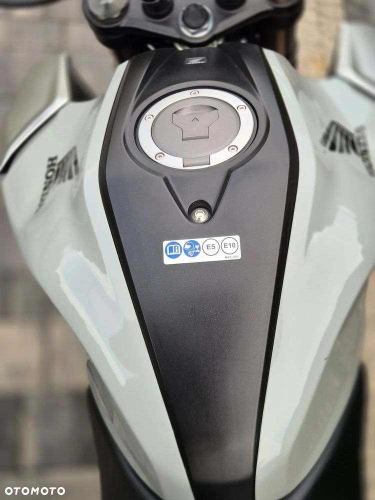 Honda CB - 17