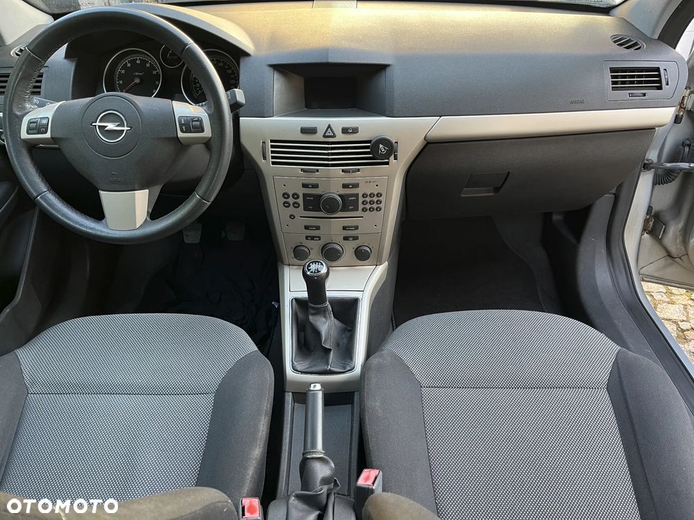 Opel Astra - 11