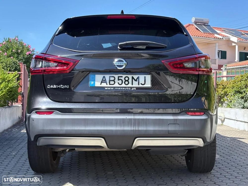 Nissan Qashqai 1.5 dCi N-Connecta J18 - 23