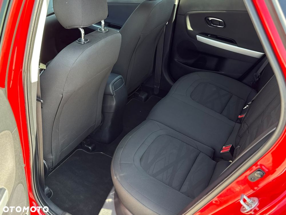 Kia Ceed 1.6 GDI L Business Line - 24