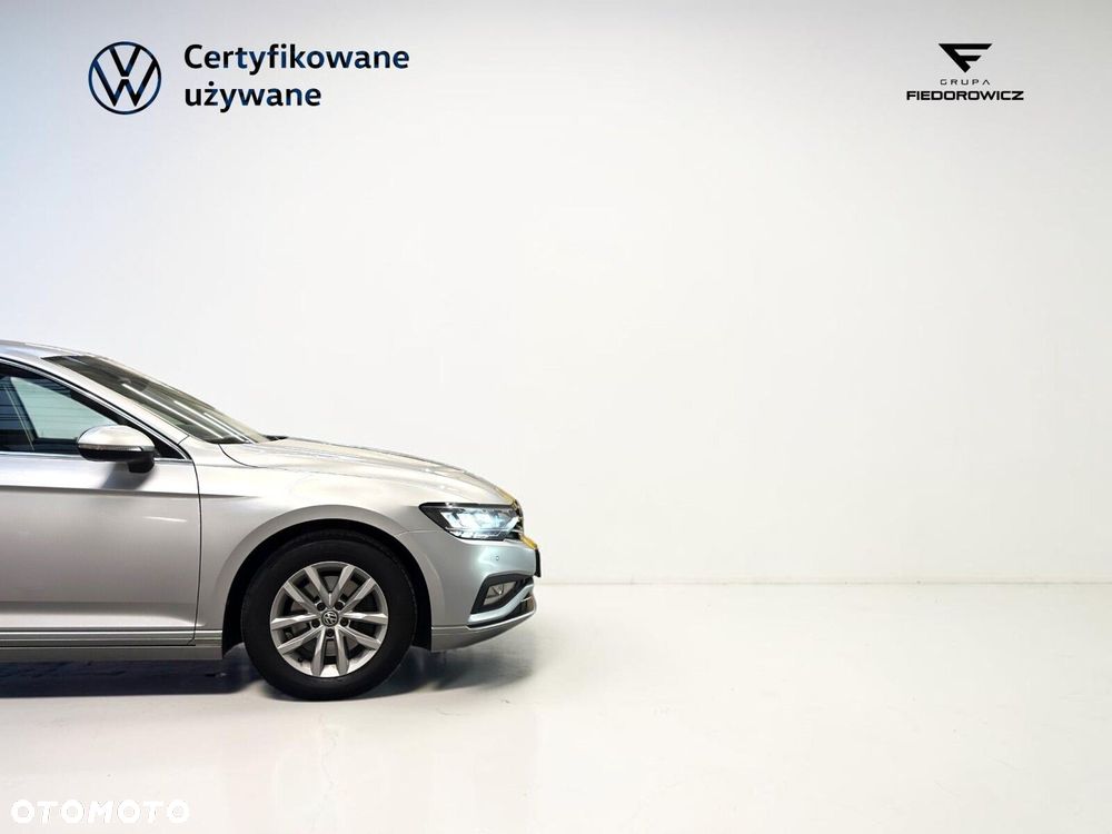 Volkswagen Passat - 10