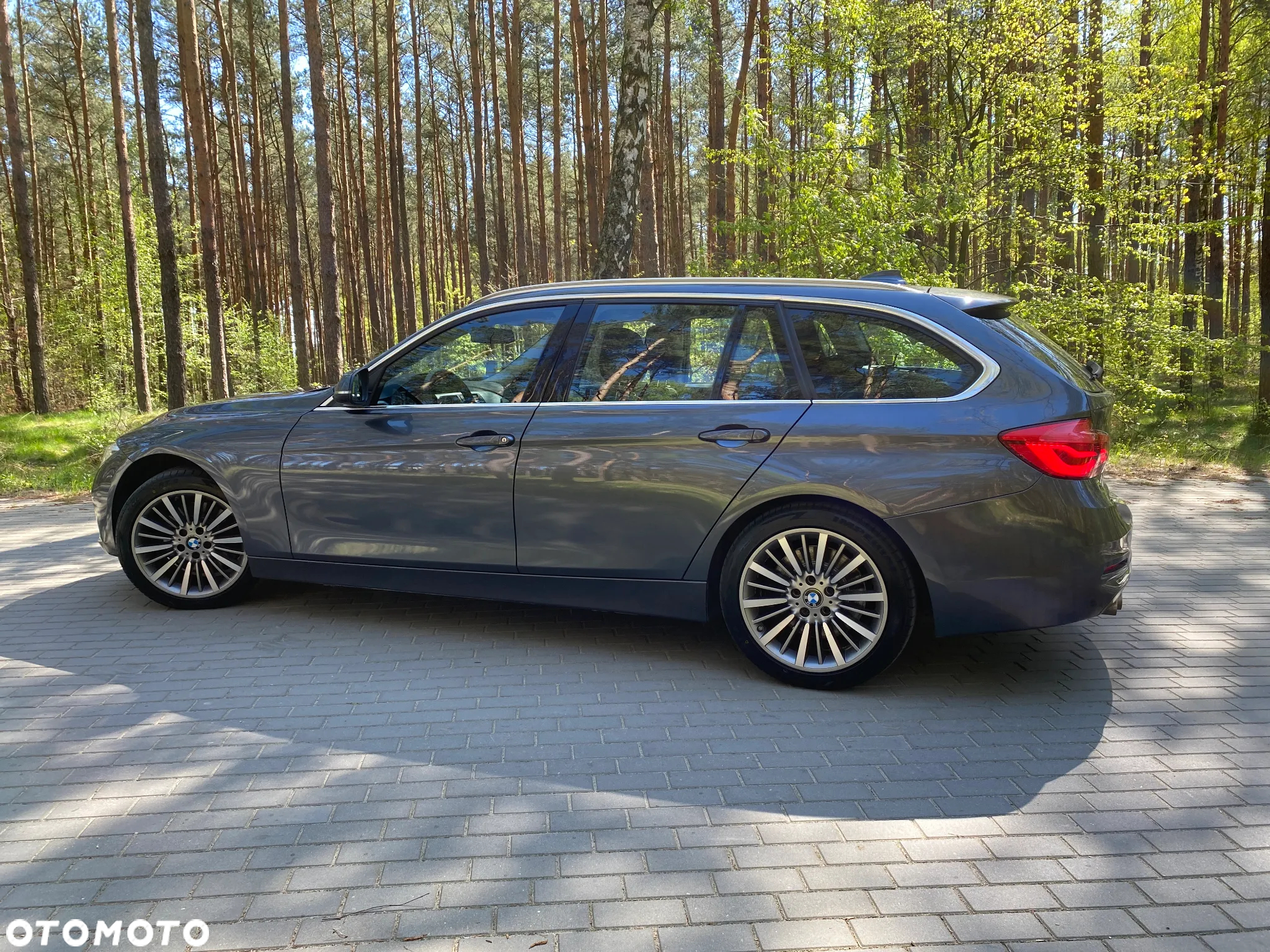 BMW Seria 3 330d xDrive Luxury Line - 18