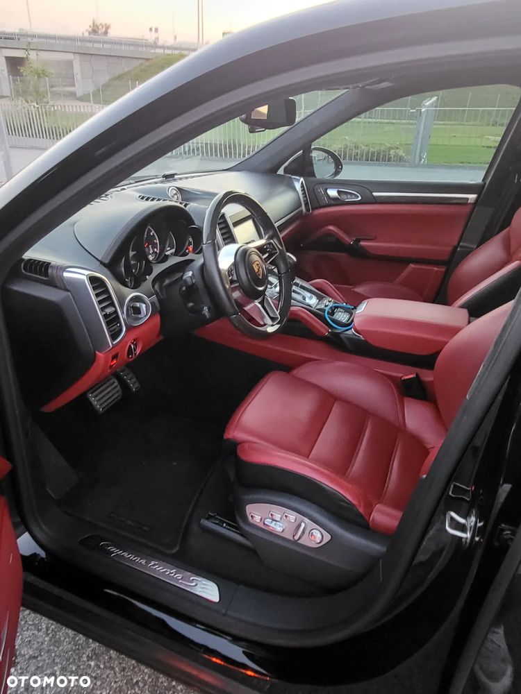 Porsche Cayenne Turbo S Tiptronic S - 8