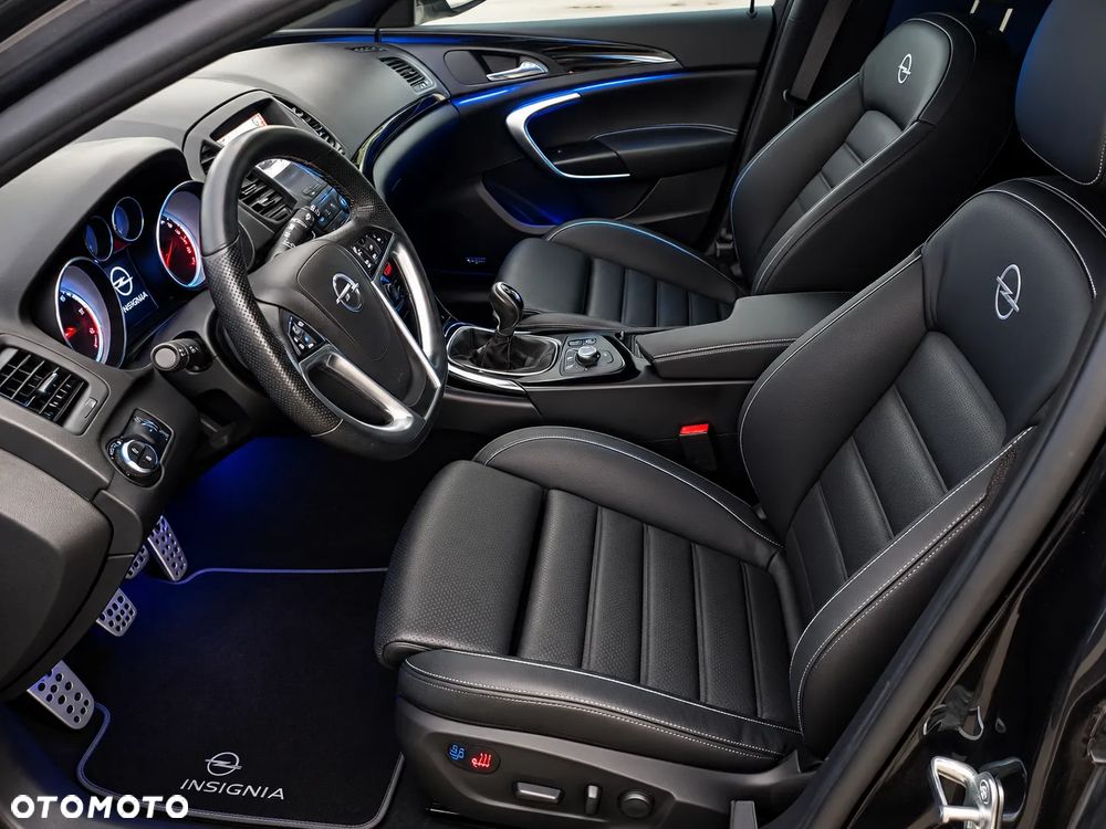 Opel Insignia - 16