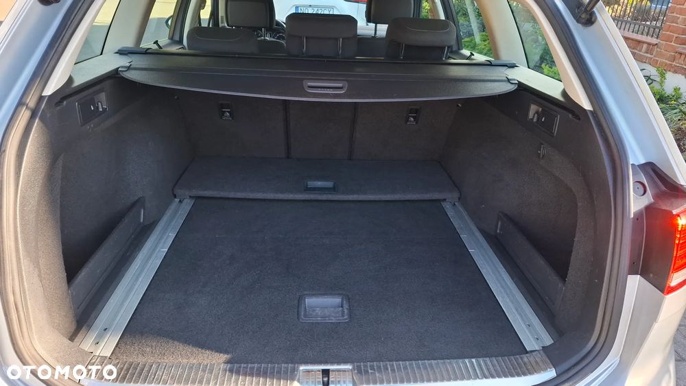 Volkswagen Passat - 23
