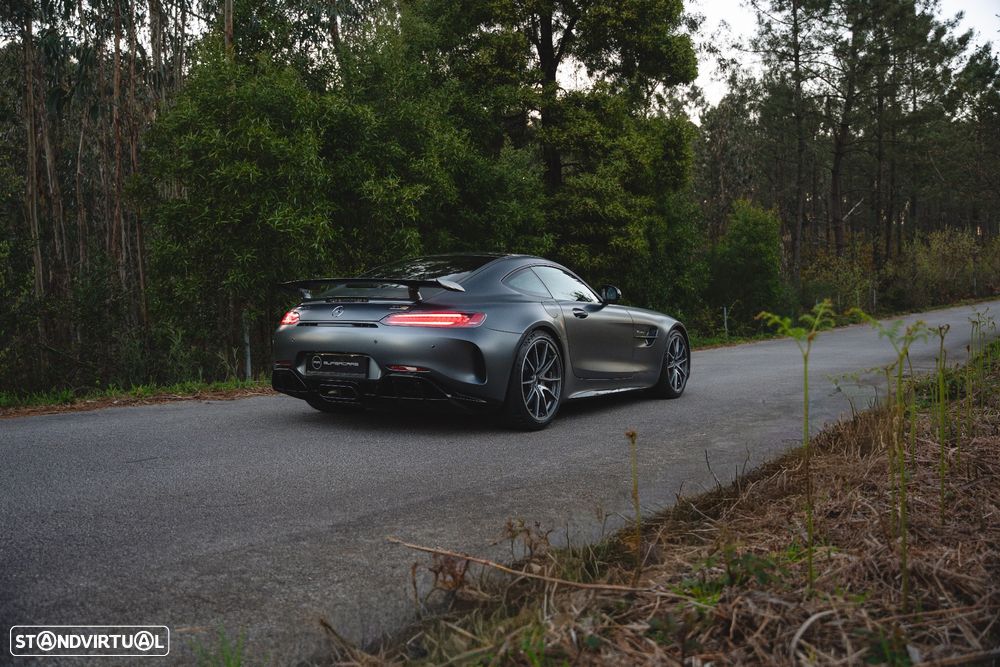Mercedes-Benz AMG GT R - 17