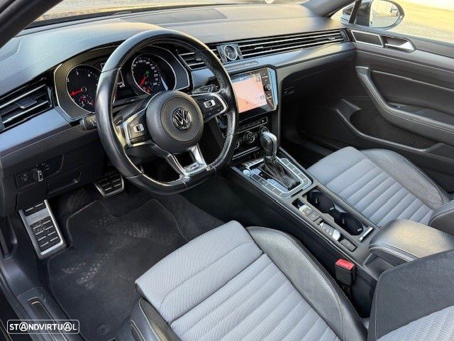 VW Passat Variant 1.6 TDI Highline DSG - 10