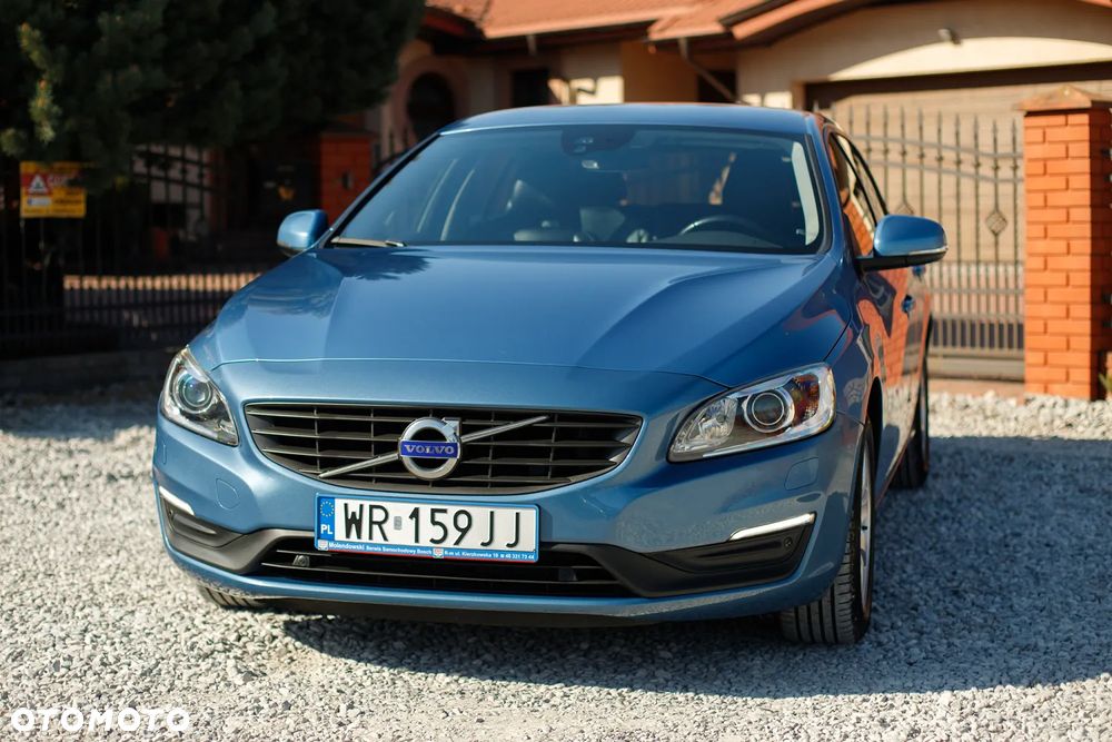 Volvo V60 D3 Geartronic Momentum - 19