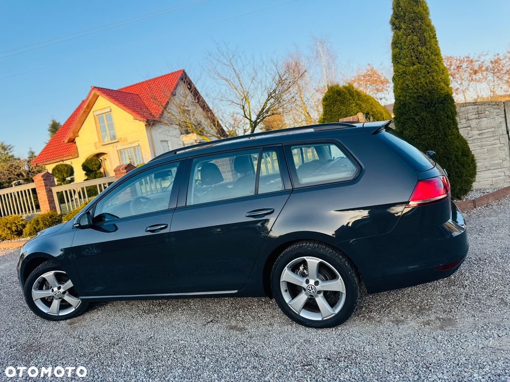 Volkswagen Golf 1.6 TDI BlueMotion Technology Comfortline - 21