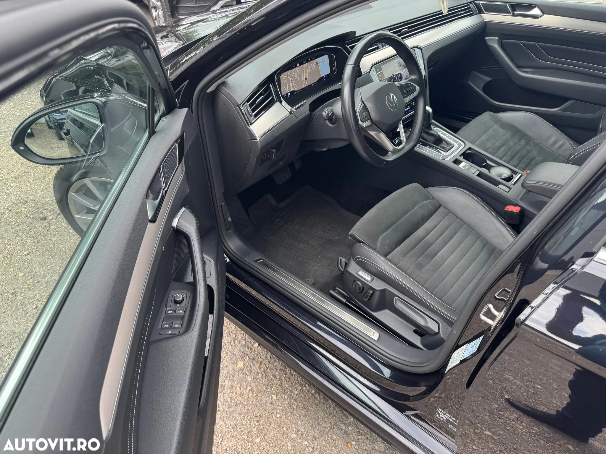Volkswagen Passat Variant 2.0 TDI 4Mot DSG Highline - 5