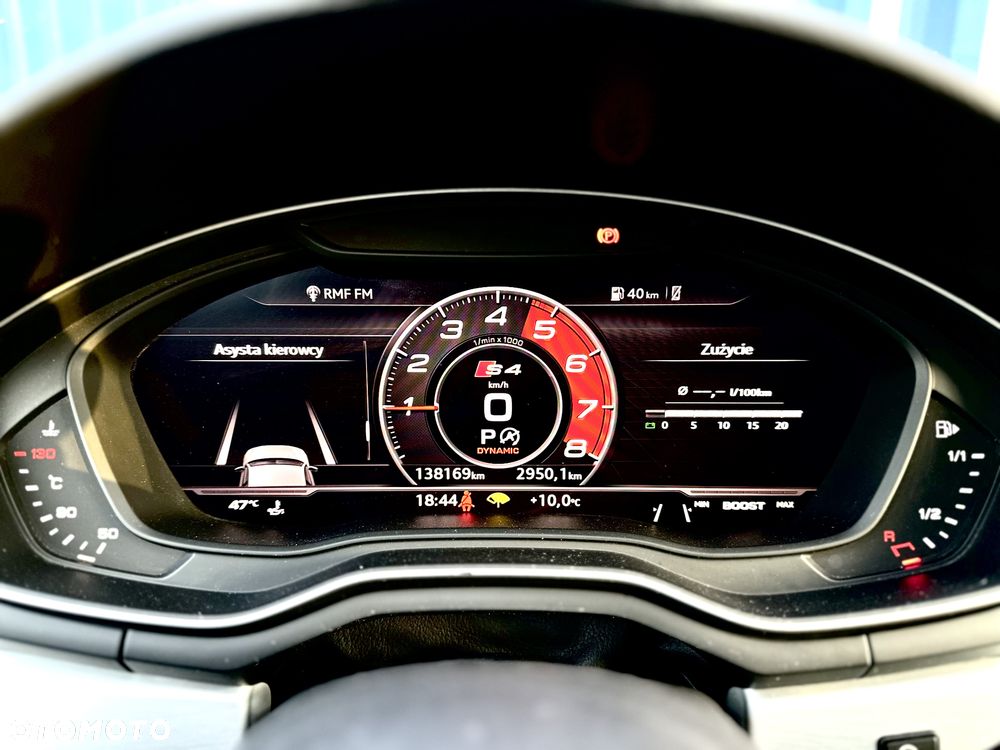 Audi A4 Avant 3.0 TDI quattro S tronic - 13