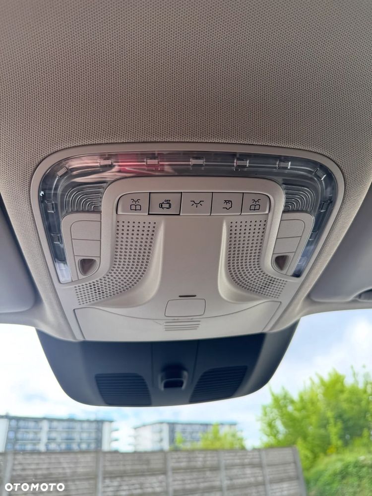Mercedes-Benz Vito - 21