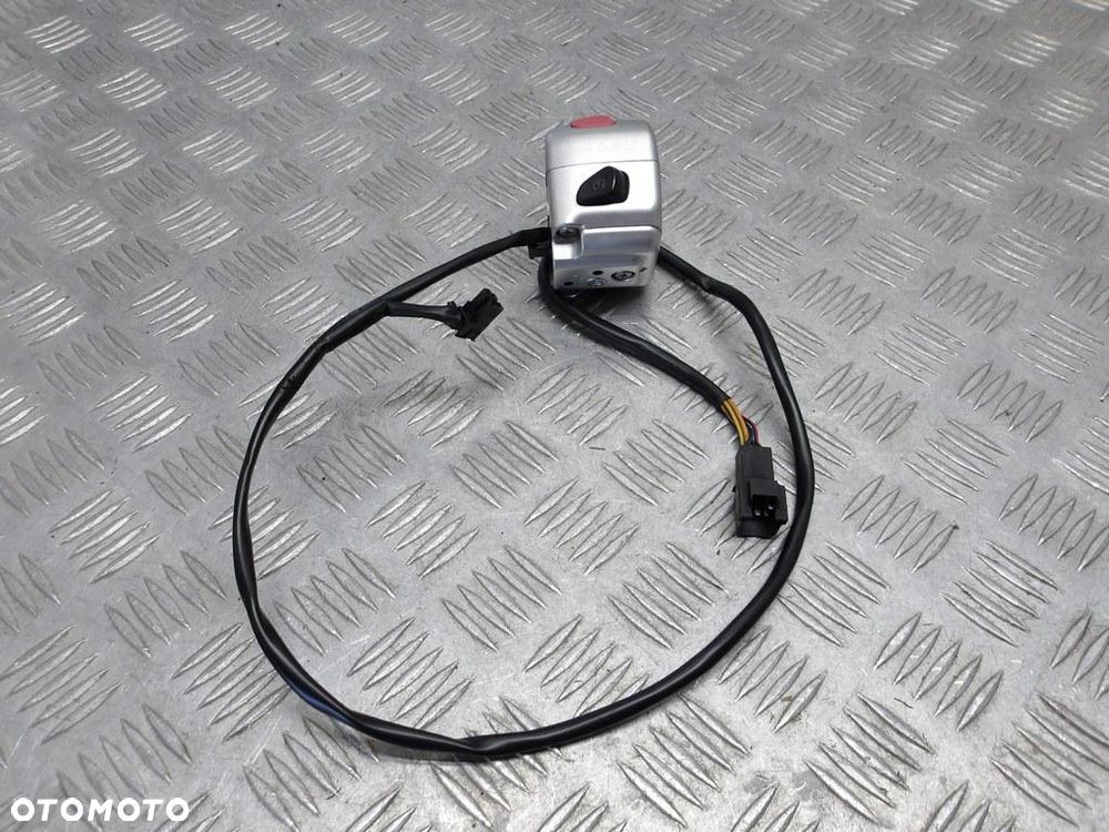 Przełącznik przyciski prawe SUZUKI VLR 1800 C109R BOULEVARD/INTRUDER 08-13r   PN. 37200-41FC2 - 1