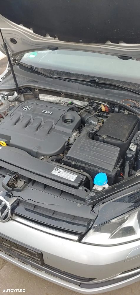 Dezmembrez Volkswagen Golf 7 - 7