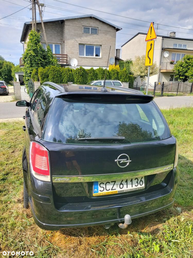 Opel Astra 1.9 CDTI Elegance - 4