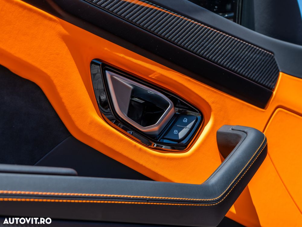 Lamborghini URUS - 31