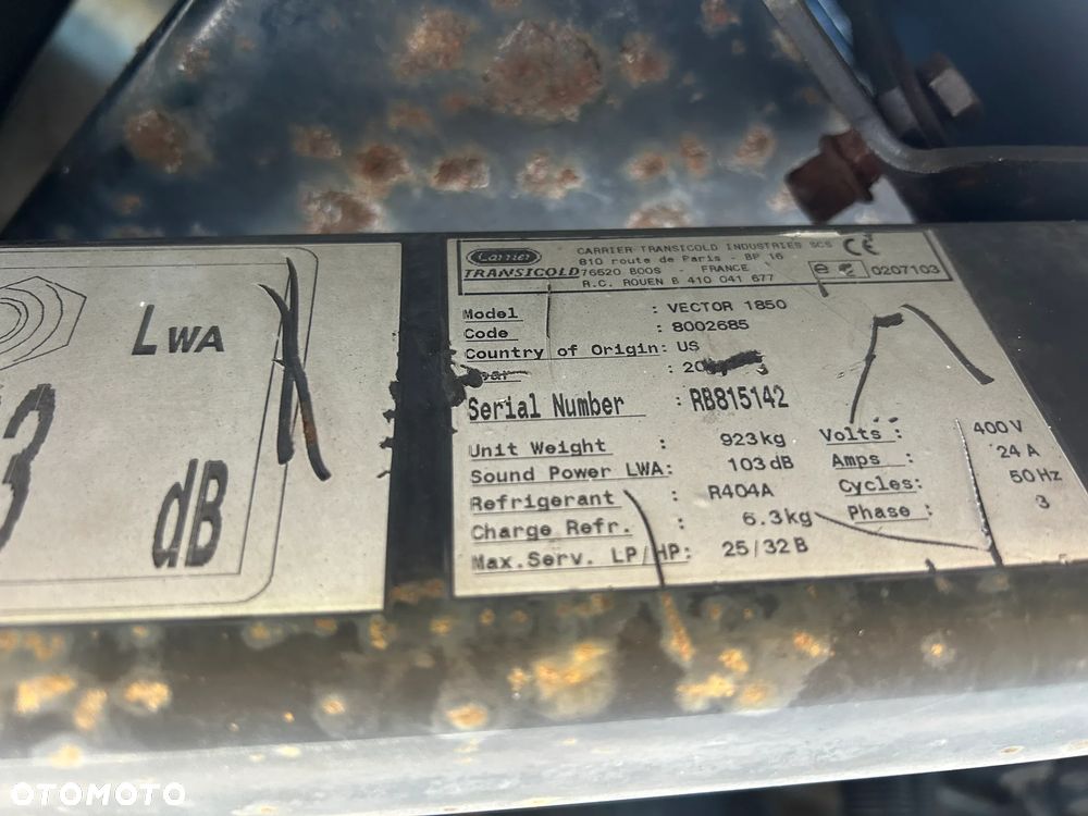 Schmitz Cargobull CARRIER VECTOR 1850 / GRUBA ŚCIANA 7 CM / 2.75 M WYSOKOŚĆ W ŚRODKU / KOSZ PALETOWY / 4 ZAMKI / DIESEL + ELEKTRYK / DRUKARKA / 2010 ROK !! - 10