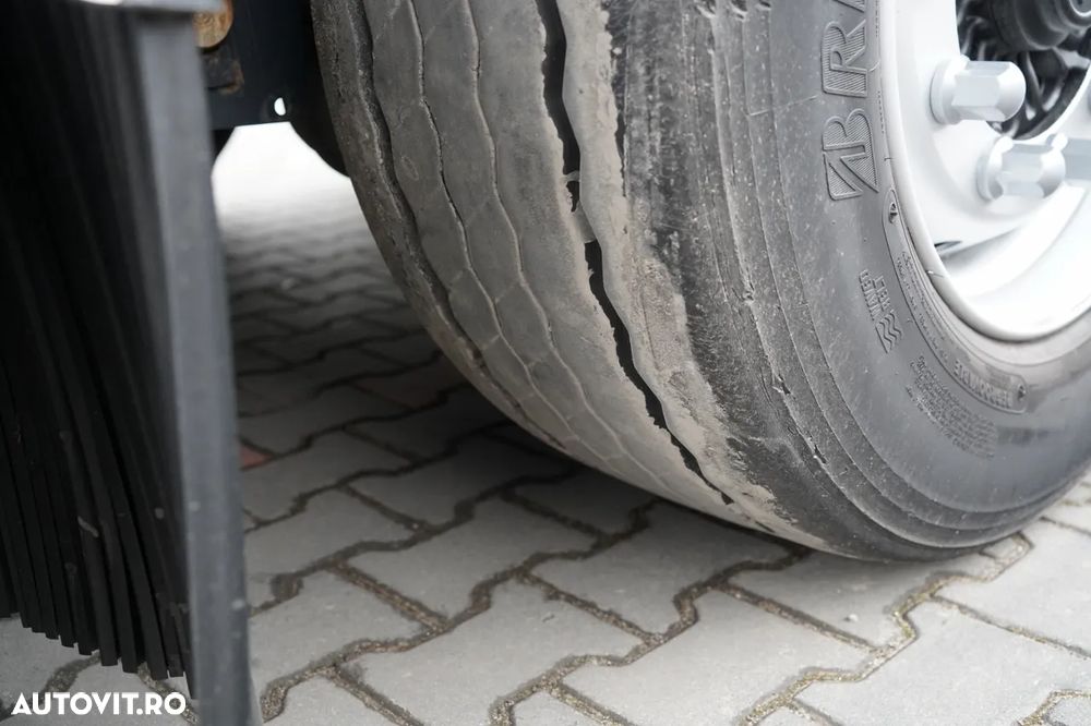 Wielton CORTINĂ / VARIOS / 2x AXE RIDICATIVE / - 25