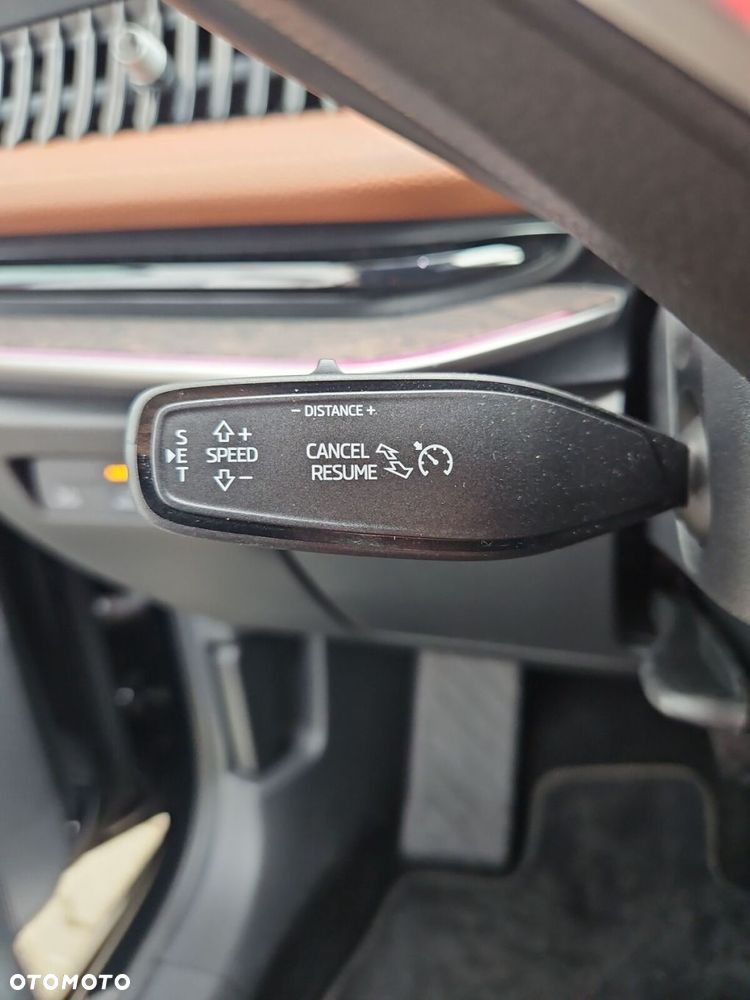 Skoda Superb 2.0 TDI SCR 4x4 L&K DSG - 19