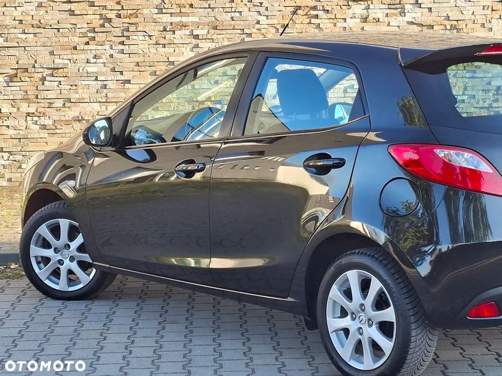 Mazda 2 1.3 Exclusive - 32